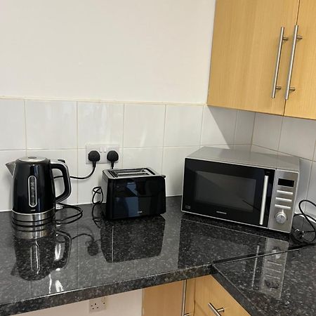 Kettering Service Accomodation 2Brh Freeparking Wifi Smart Tv Tea & Coffee Exterior foto