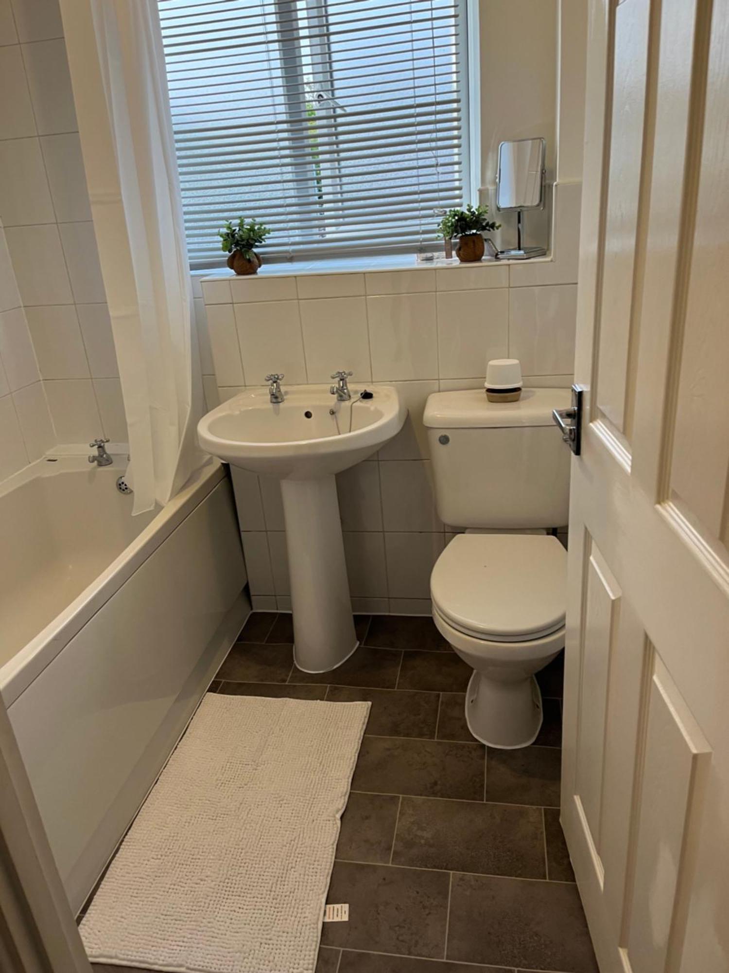 Kettering Service Accomodation 2Brh Freeparking Wifi Smart Tv Tea & Coffee Exterior foto